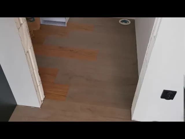 Jak połączyć płytki z panelami bez błędów i frustracji