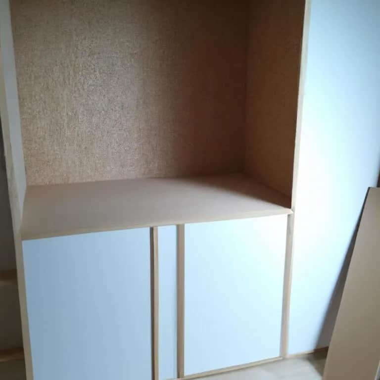 Jak zrobić drzwi do szafki - proste kroki, które ułatwią Ci pracę